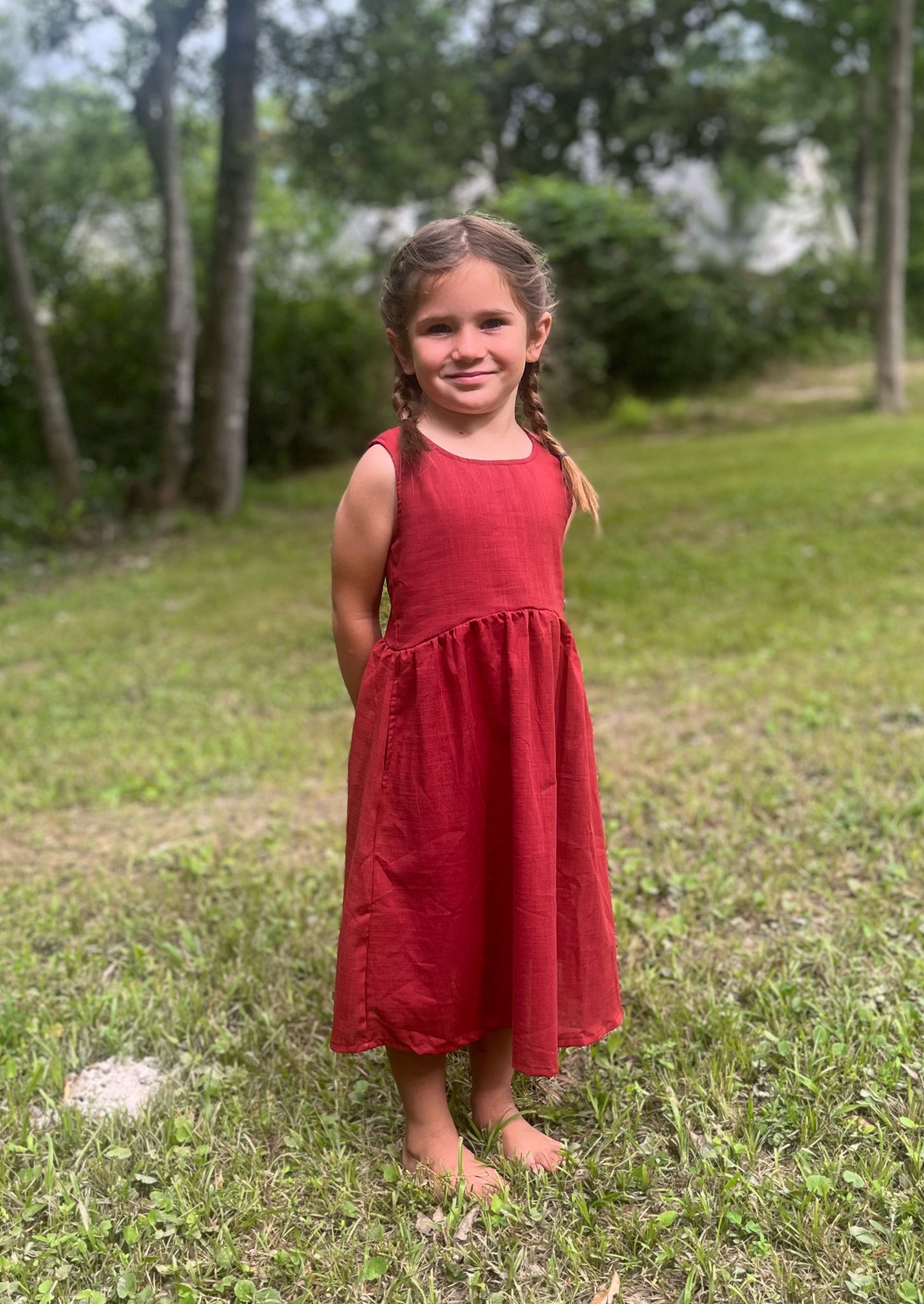 Brooke Linen Dress without sleeves in Holly Berry Red