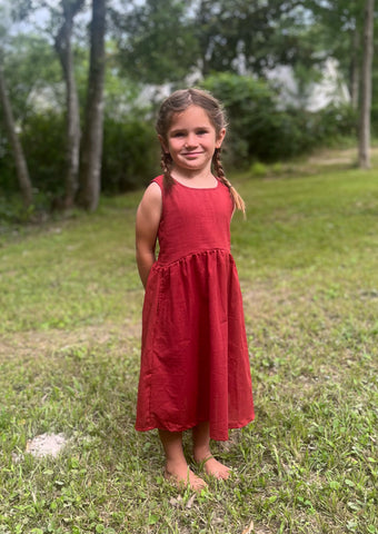 Brooke Linen Dress without sleeves in Holly Berry Red